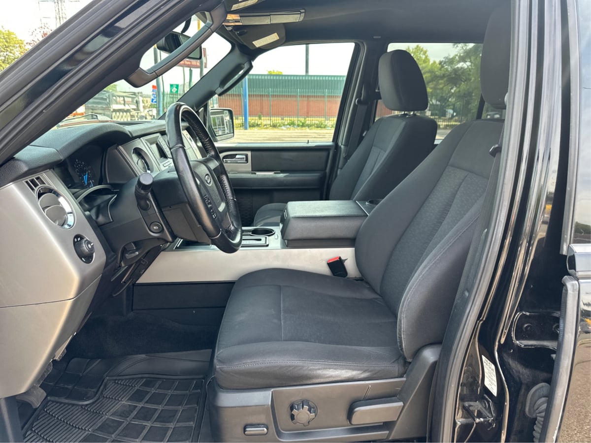 2017 Ford Expedition EL XLT King Ranch photo 10