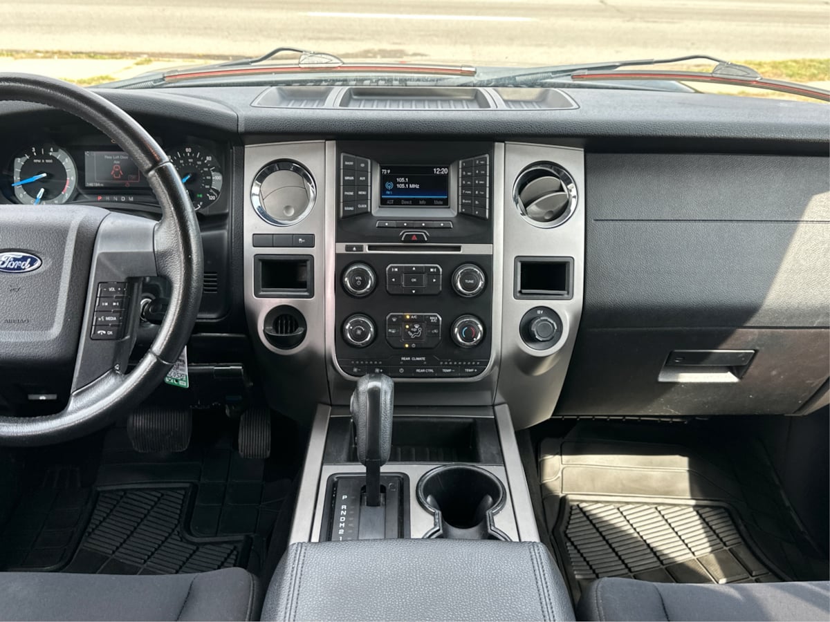 2017 Ford Expedition EL XLT King Ranch photo 17