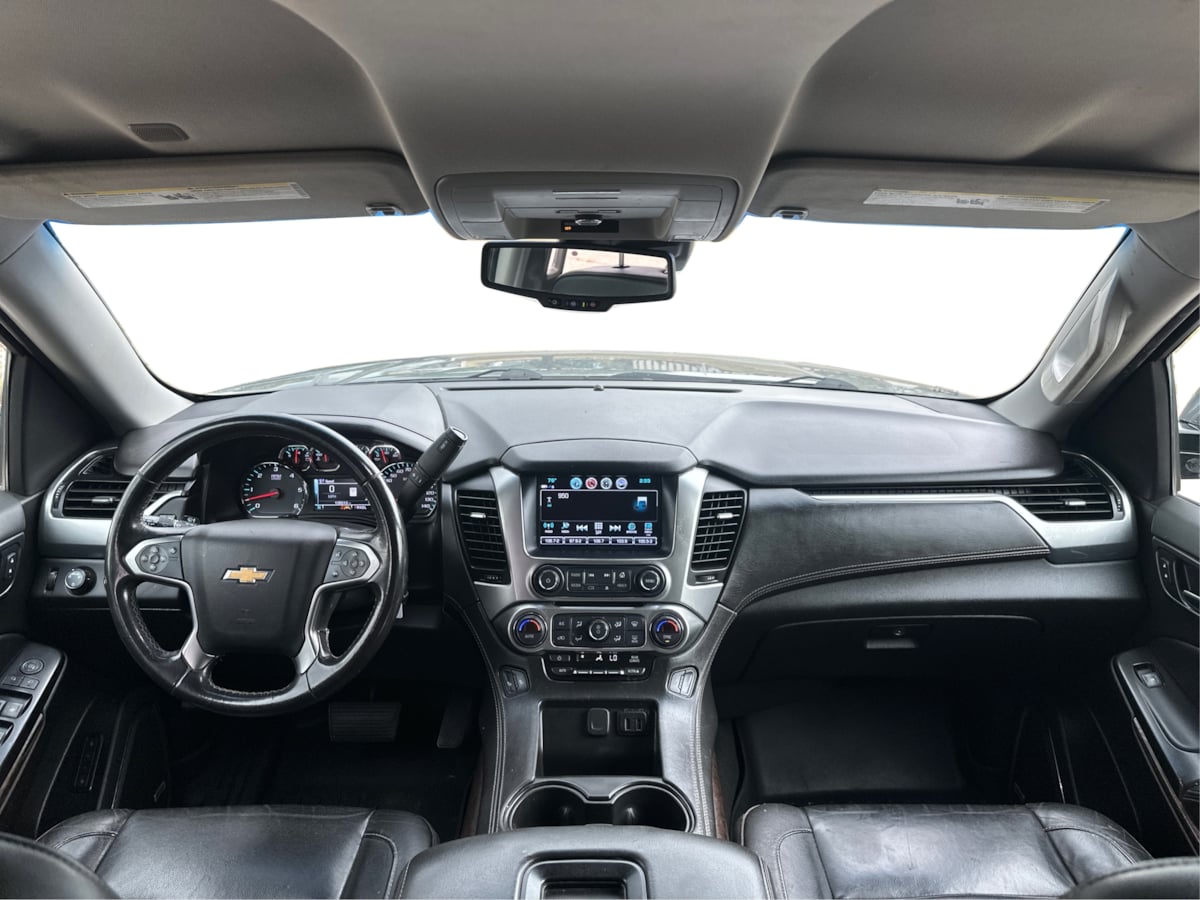 2019 Chevrolet Suburban LT photo 32