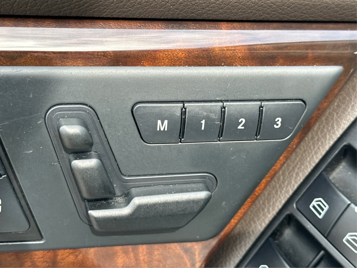 2015 Mercedes Benz GLK 350 4MATIC photo 32