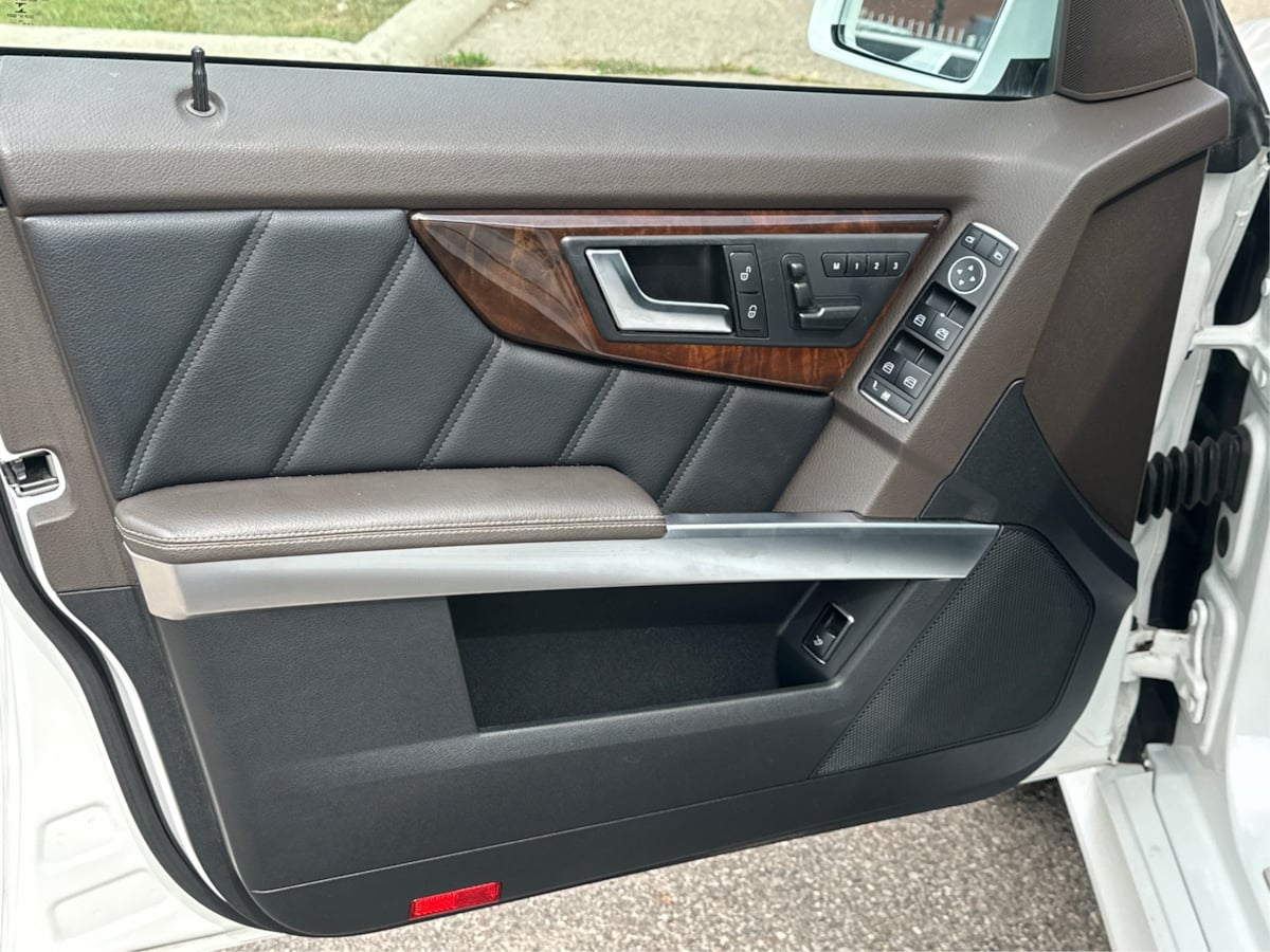 2015 Mercedes Benz GLK 350 4MATIC photo 14