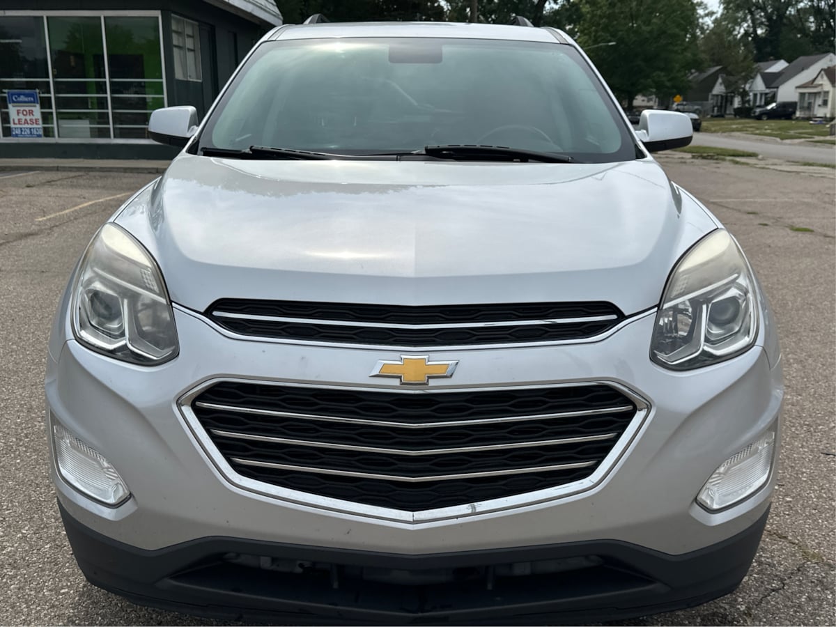 2017 Chevrolet Equinox LT photo 21