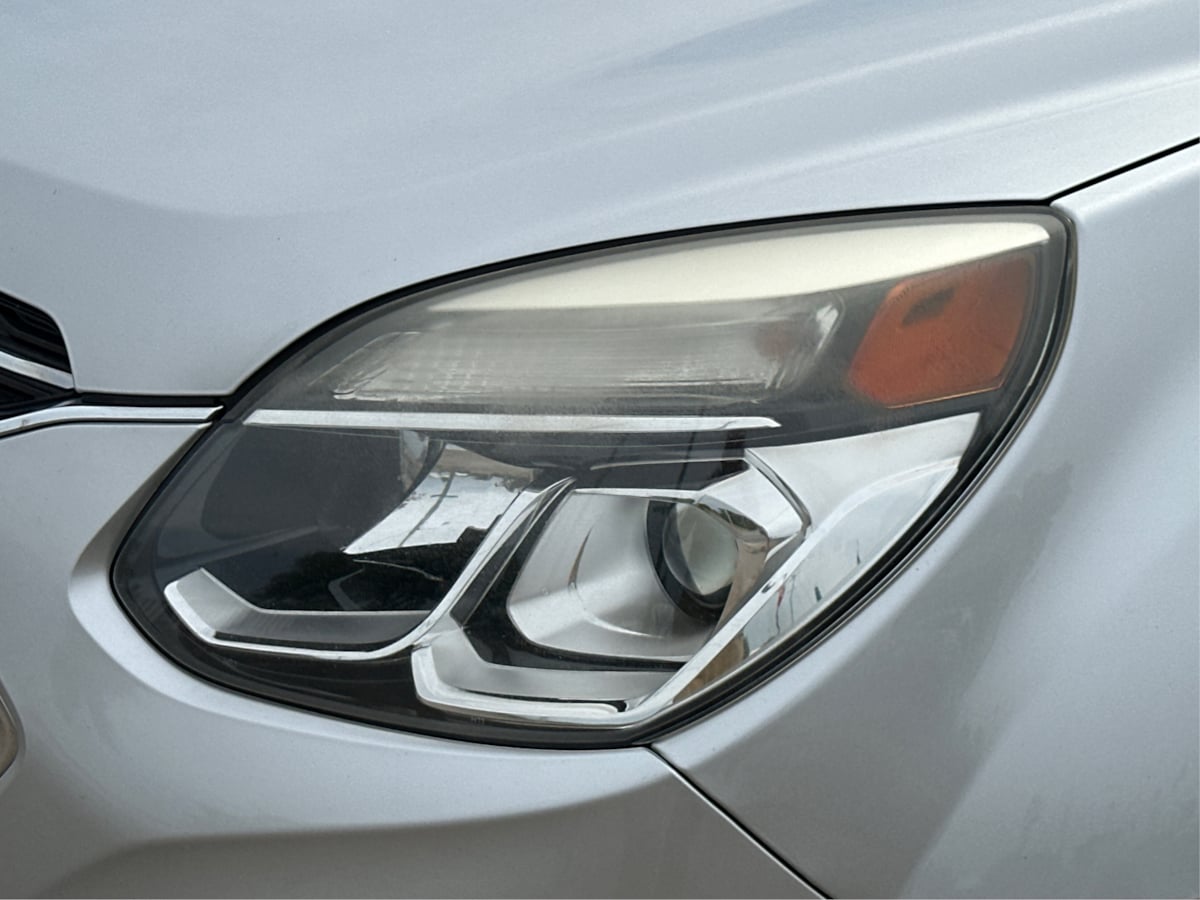 2017 Chevrolet Equinox LT photo 25