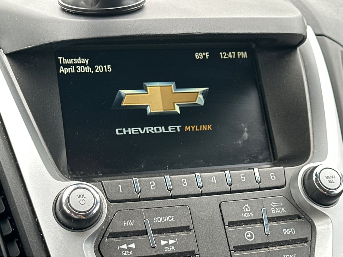 2017 Chevrolet Equinox LT photo 34