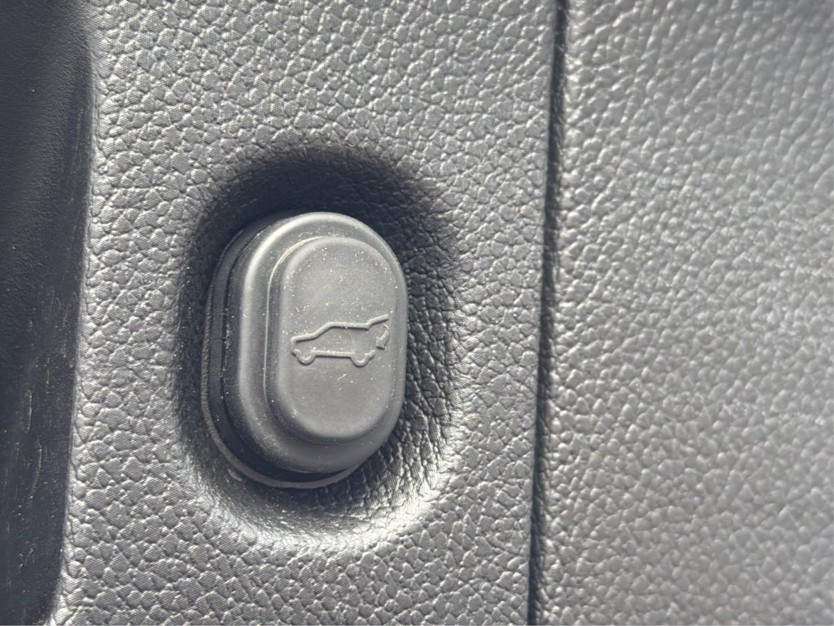 2019 GMC Yukon Denali - Photo 26