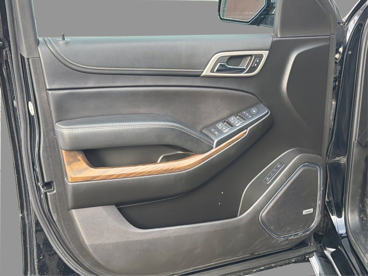 2019 GMC Yukon Denali - Photo 37