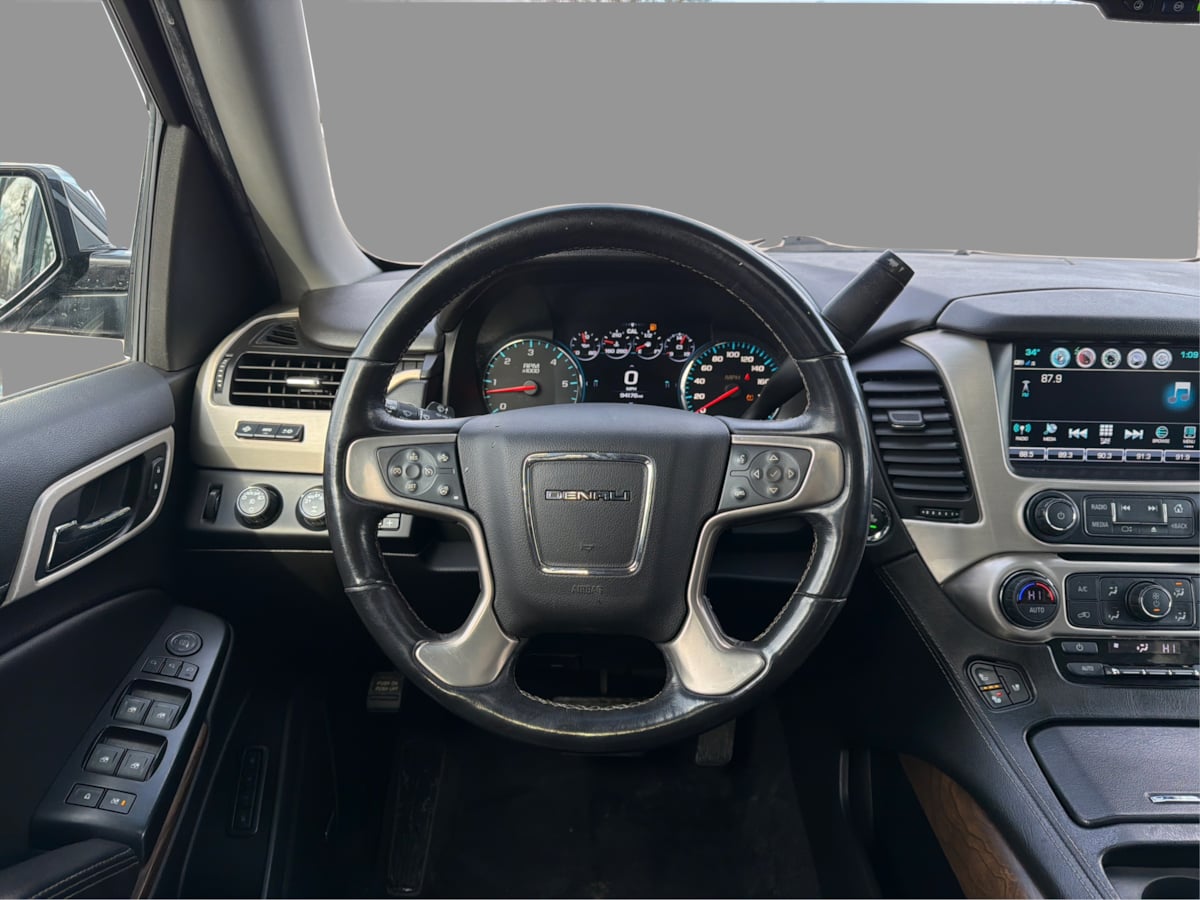 2019 GMC Yukon Denali - Photo 38