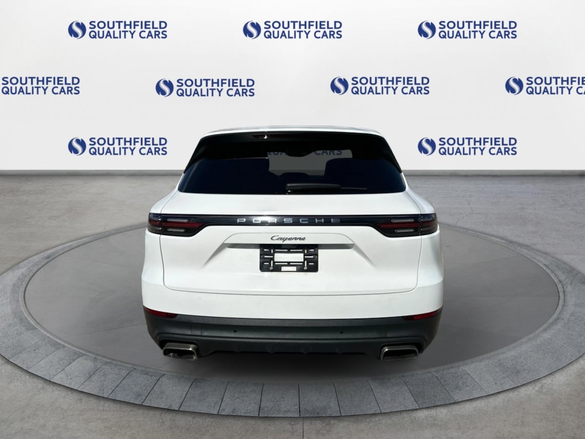 2019 Porsche Cayenne Turbo photo 3