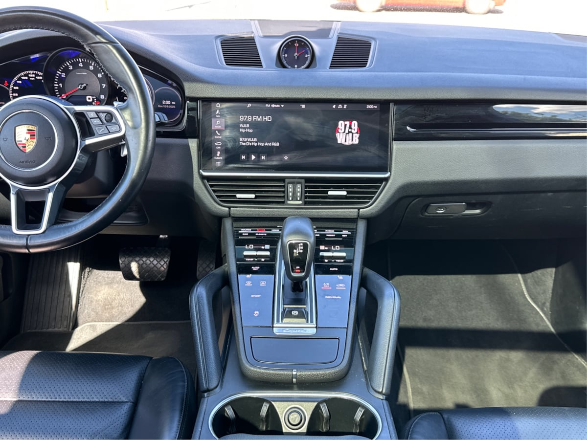 2019 Porsche Cayenne Turbo photo 17
