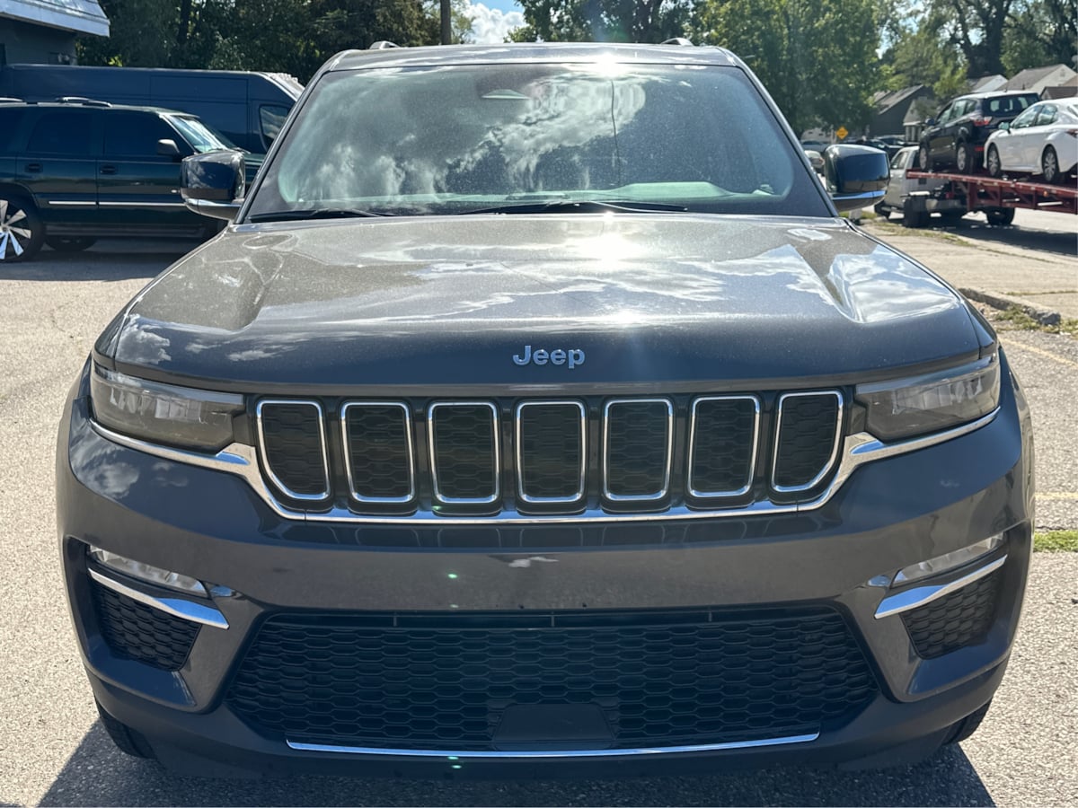 2023 Jeep Cherokee 4xe photo 21