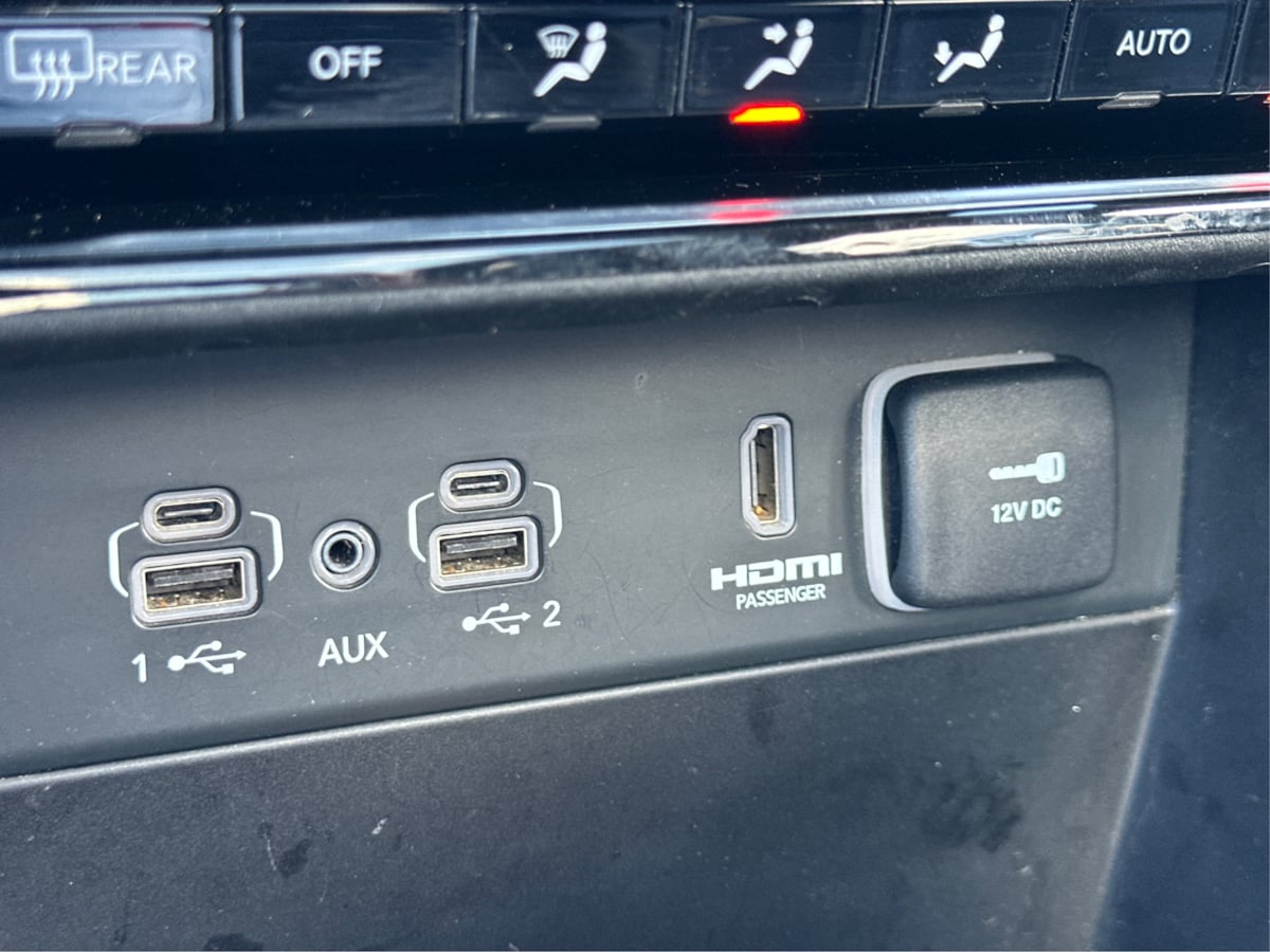 2023 Jeep Cherokee 4xe photo 39