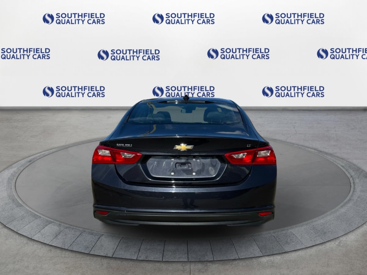 2023 Chevrolet Malibu 1LT photo 4