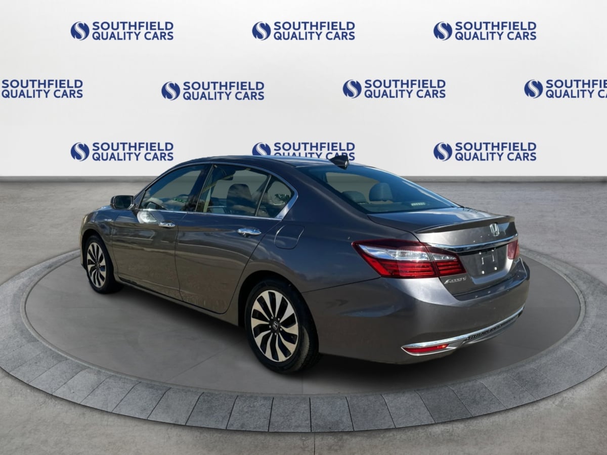 2017 Honda Accord Hybrid EX-L photo 3