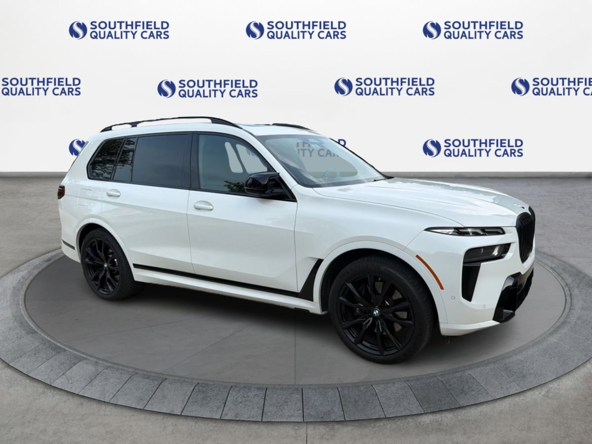 BMW X7 photo 2