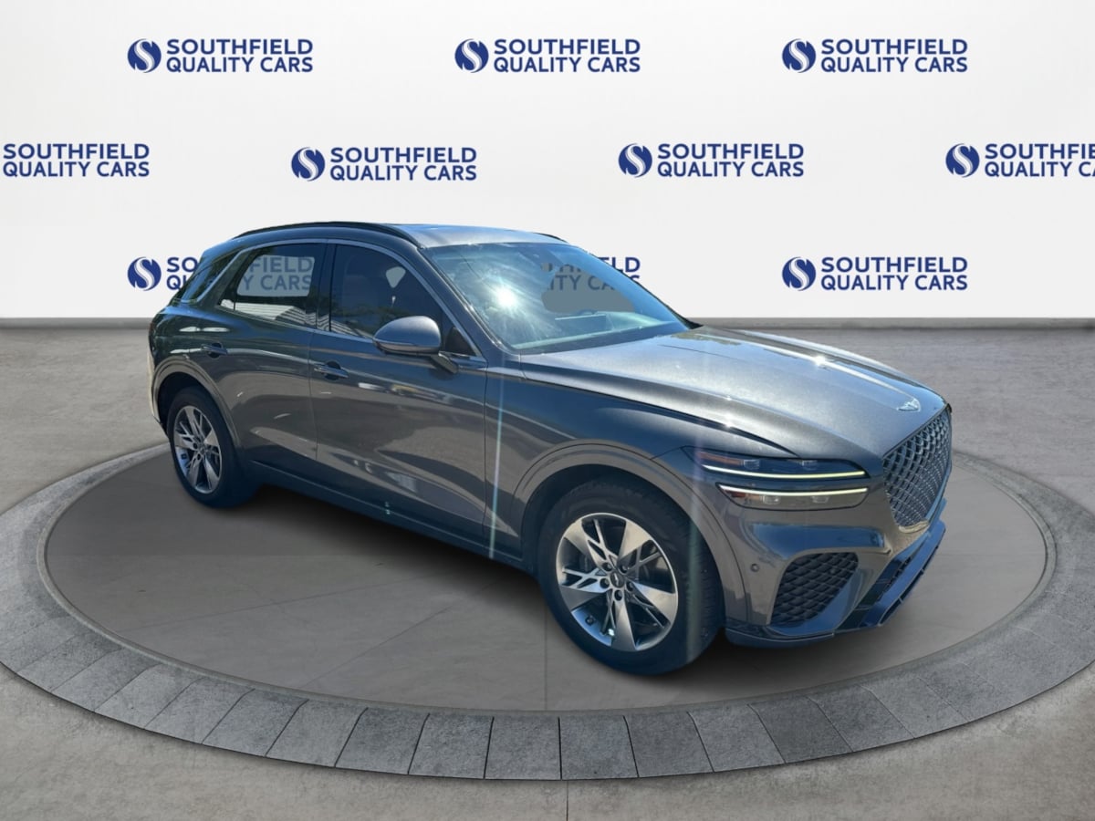 Genesis GV70 photo 2