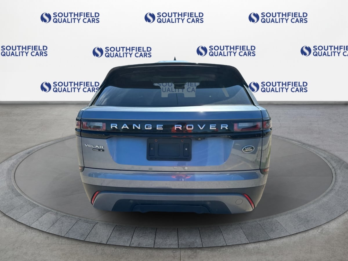 Photo 5 of this Land Rover Range Rover Velar