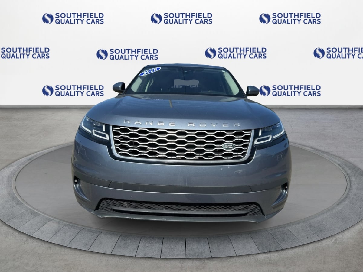 Photo 9 of this Land Rover Range Rover Velar