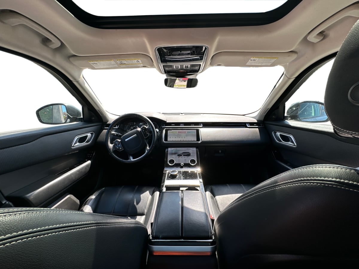 Photo 49 of this Land Rover Range Rover Velar
