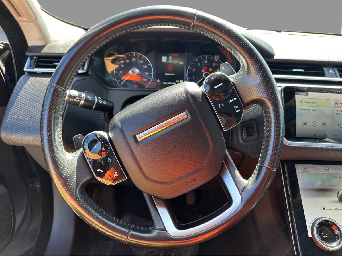 Photo 51 of this Land Rover Range Rover Velar