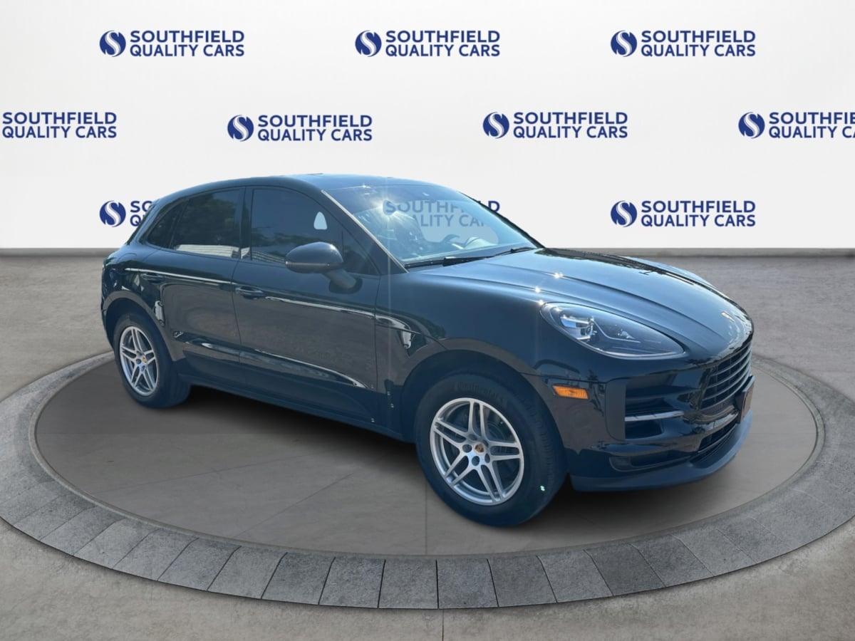 Porsche Macan photo 2