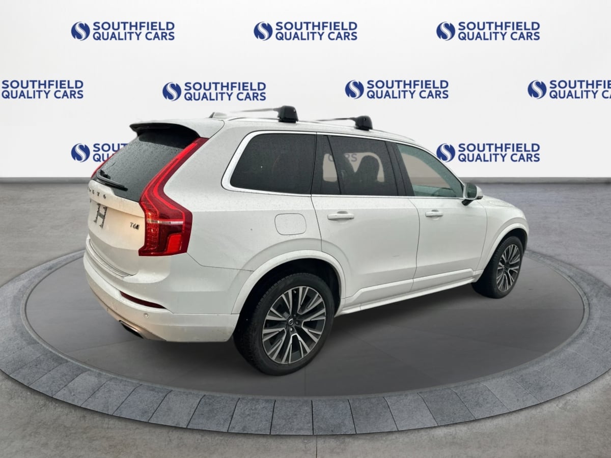 Volvo XC90 photo 8