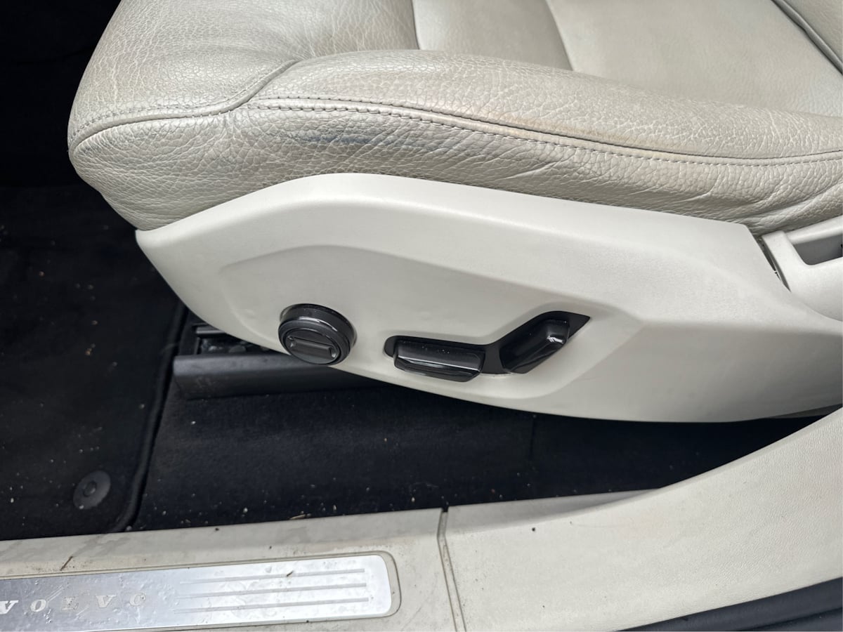 Volvo XC90 photo 12