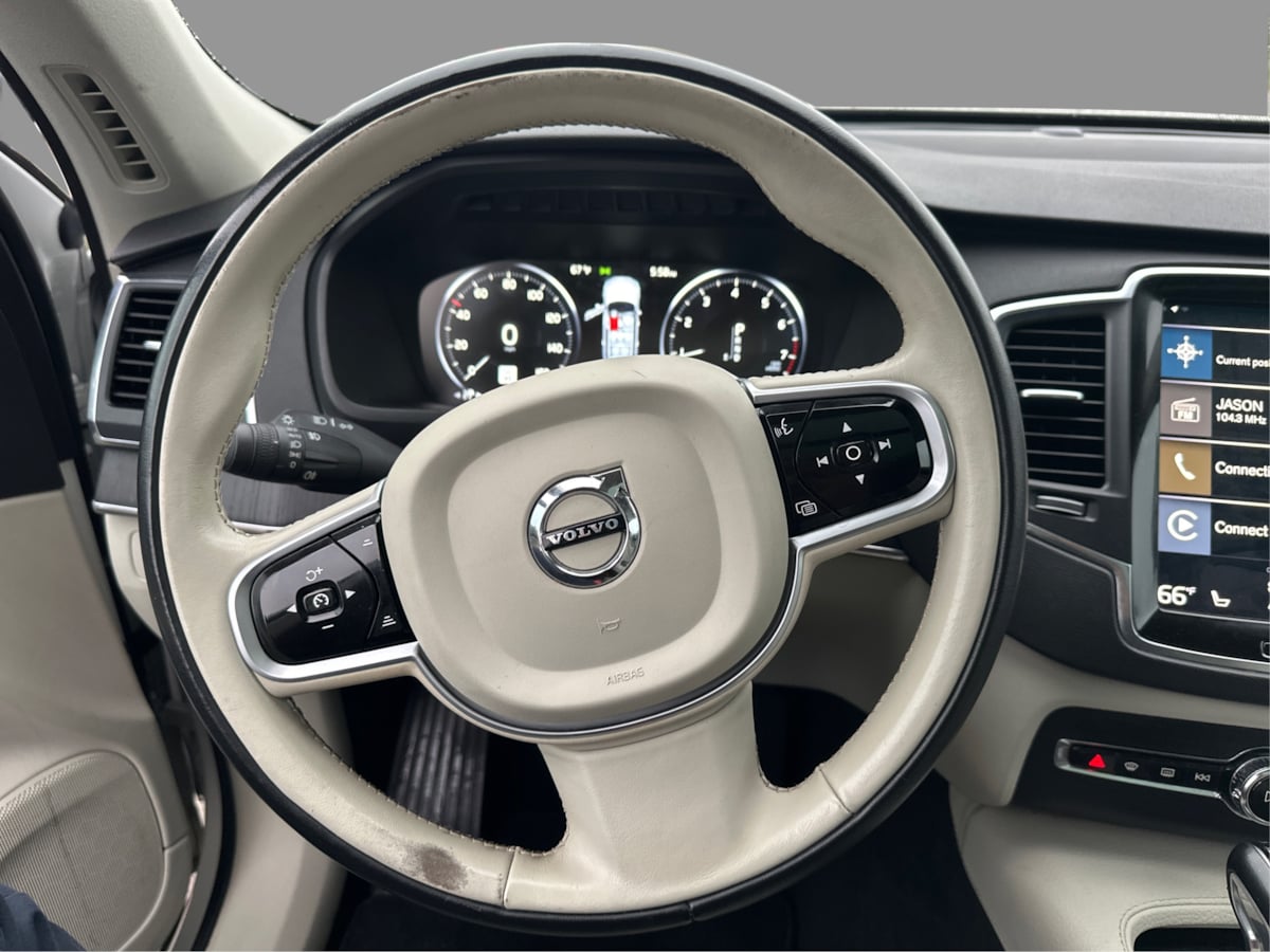 Volvo XC90 photo 45