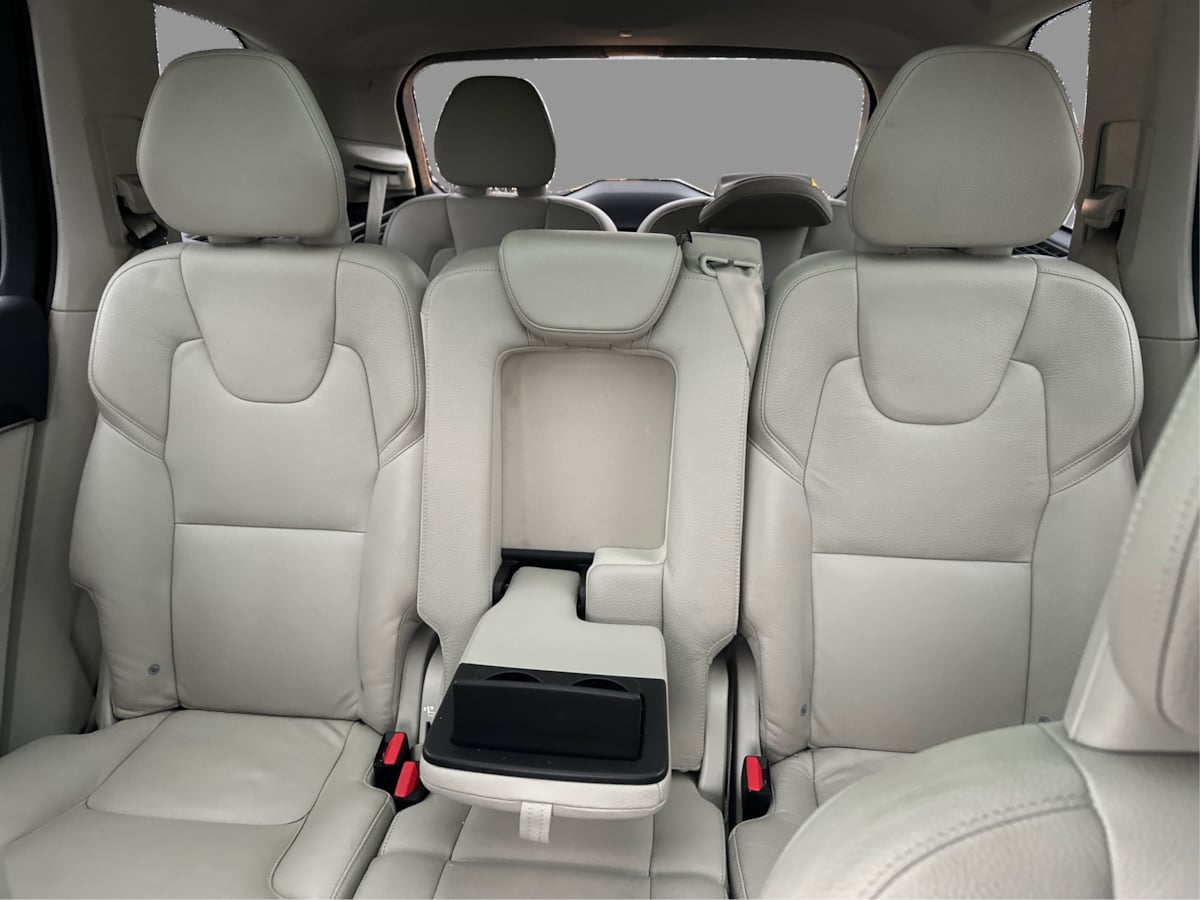Volvo XC90 photo 48