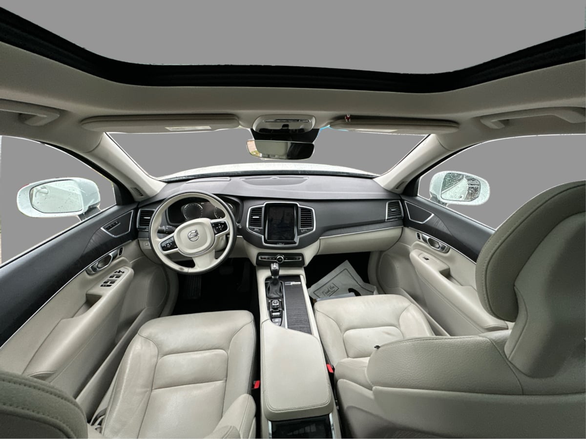 Volvo XC90 photo 42