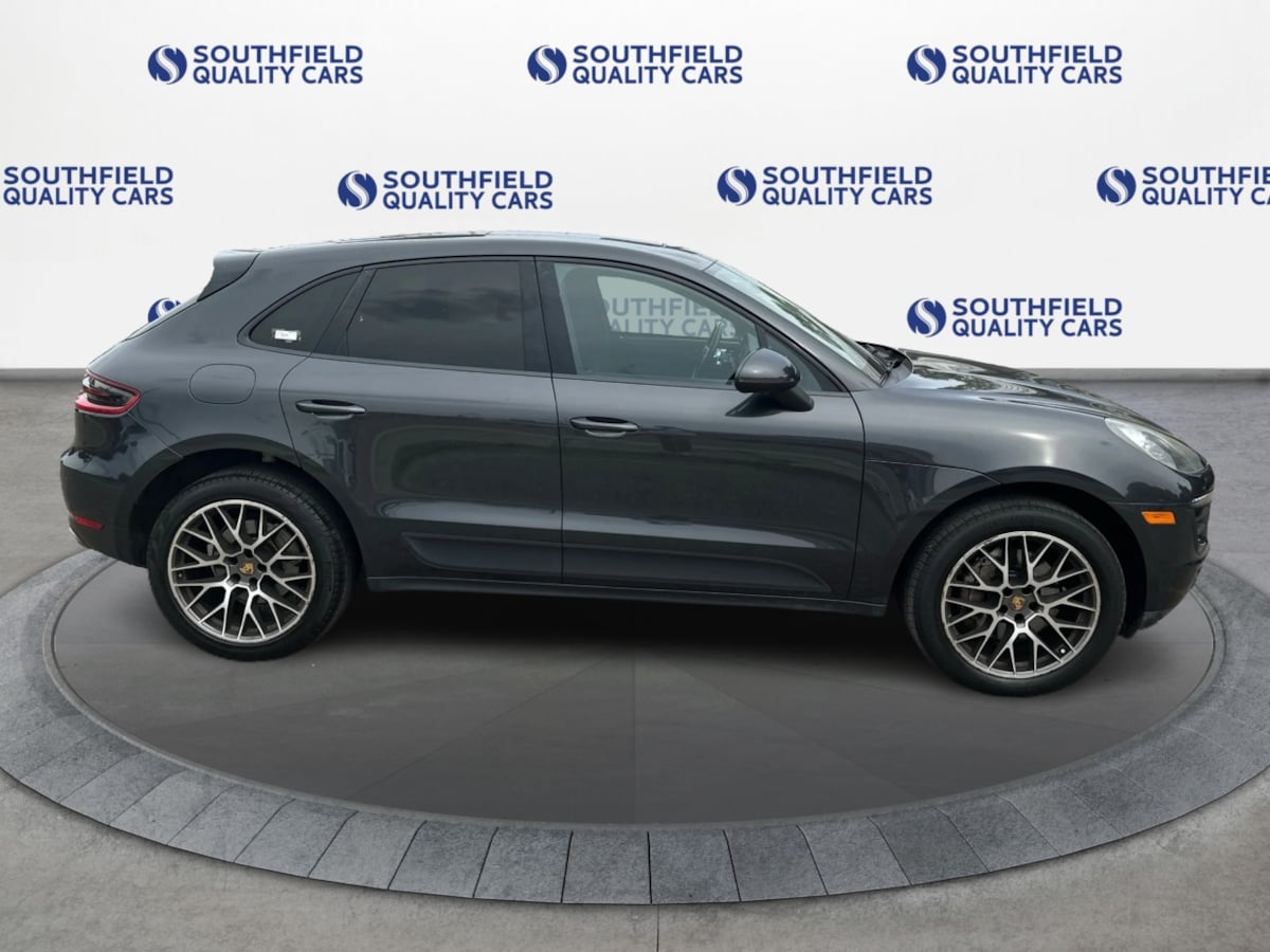 Porsche Macan photo 9