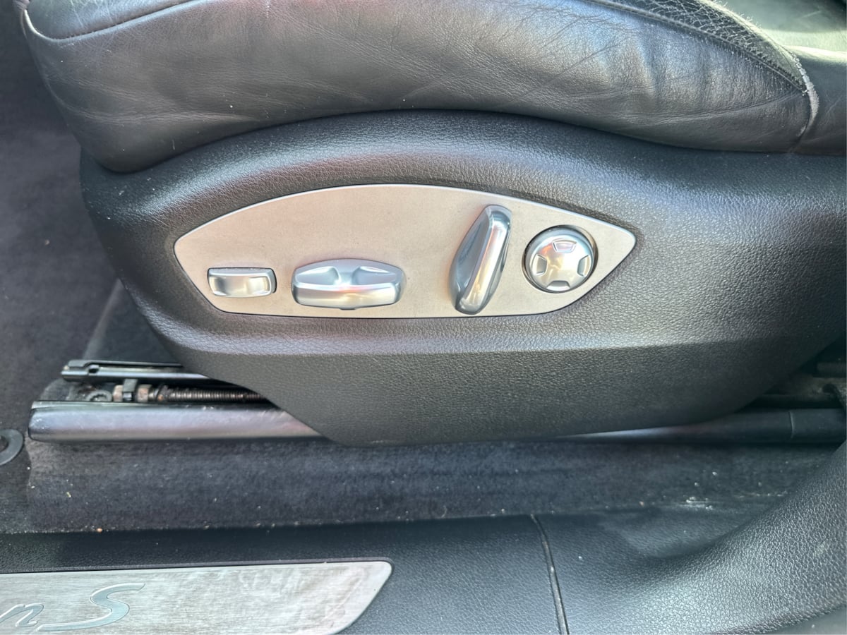 Porsche Macan photo 23