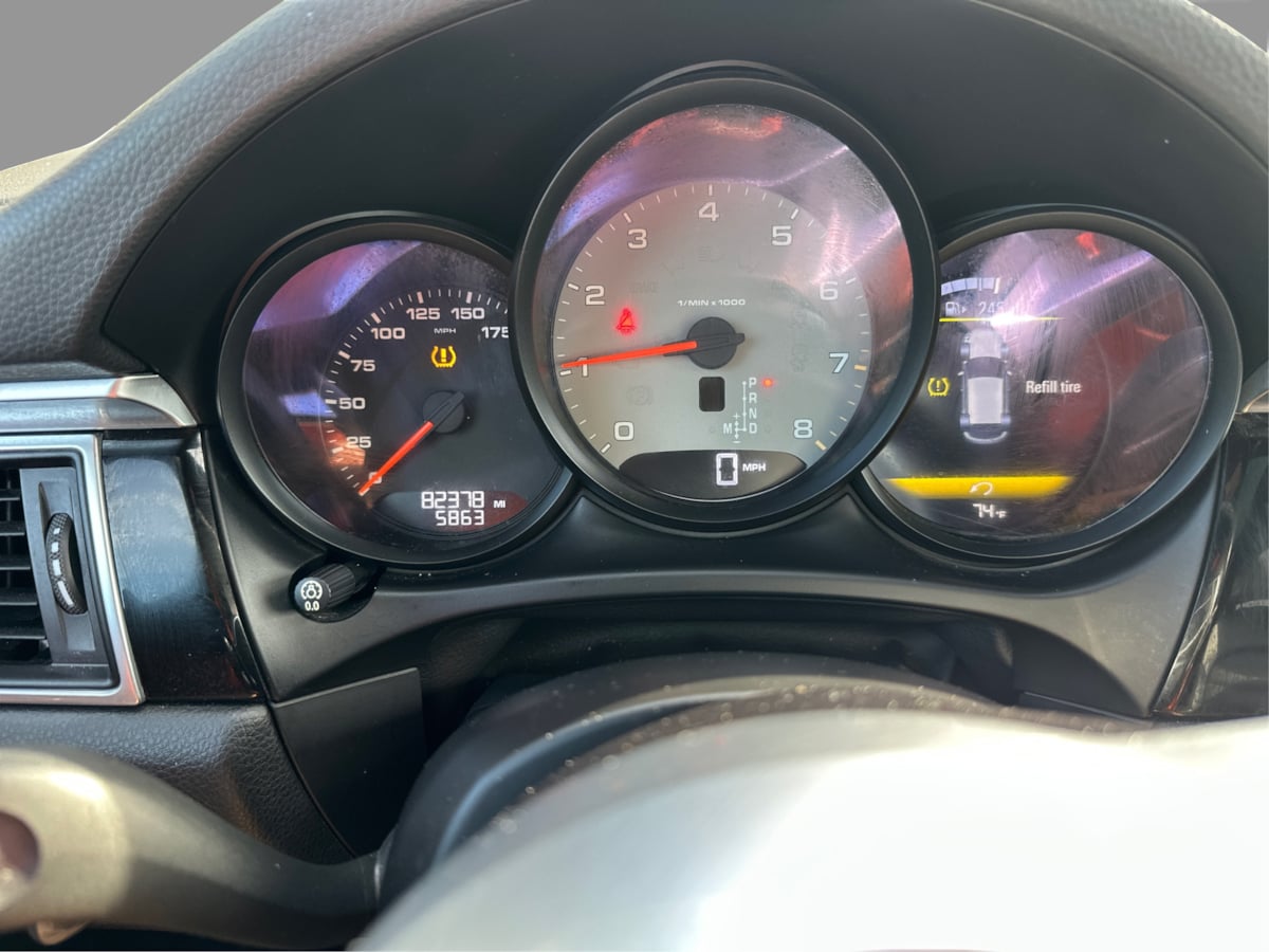 Porsche Macan photo 27