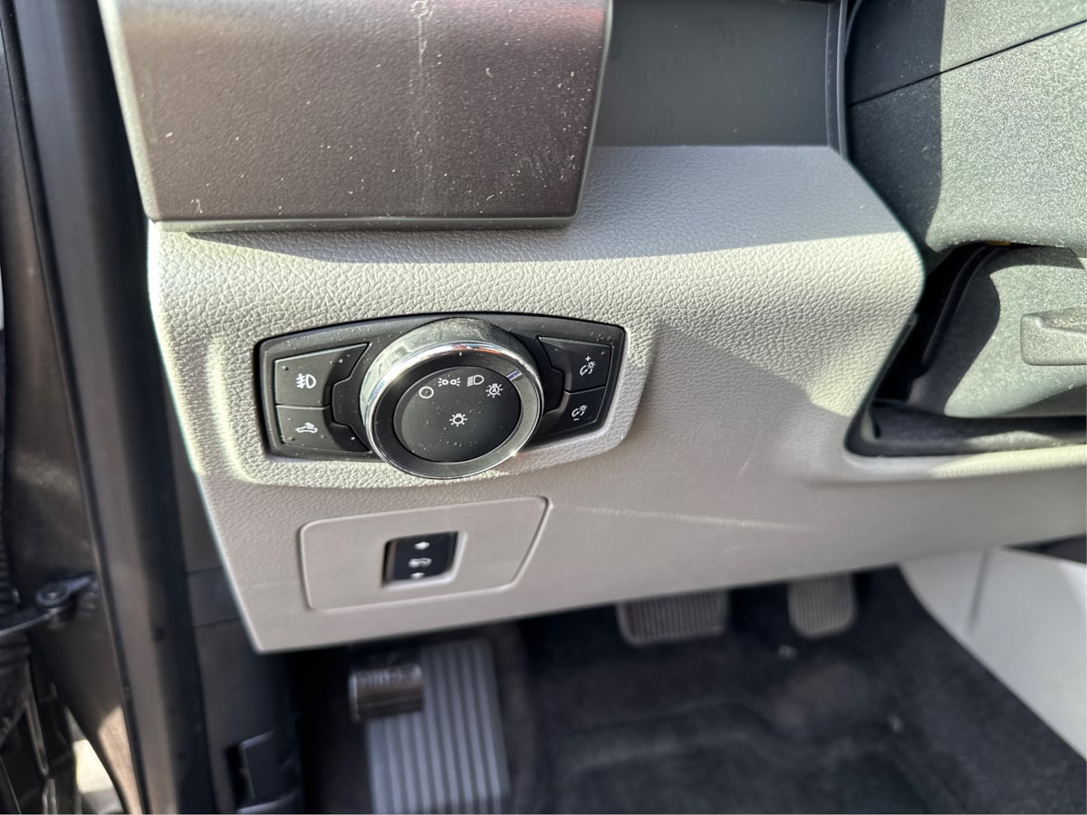 Ford F-150 photo 20