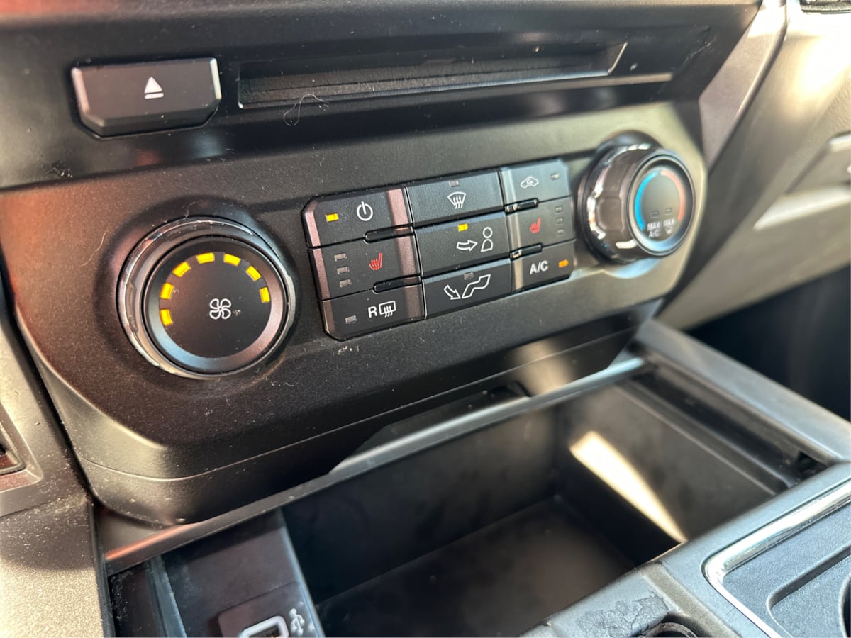 Ford F-150 photo 14