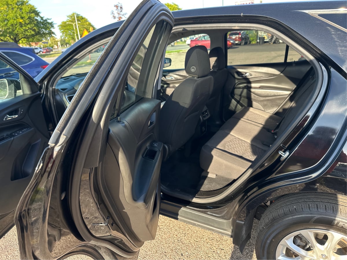 Chevrolet Equinox photo 3