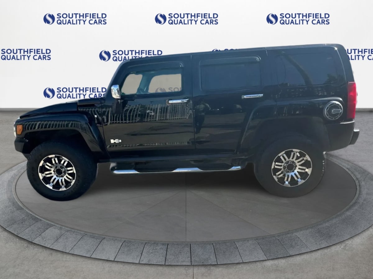 Photo 3 of this HUMMER H3