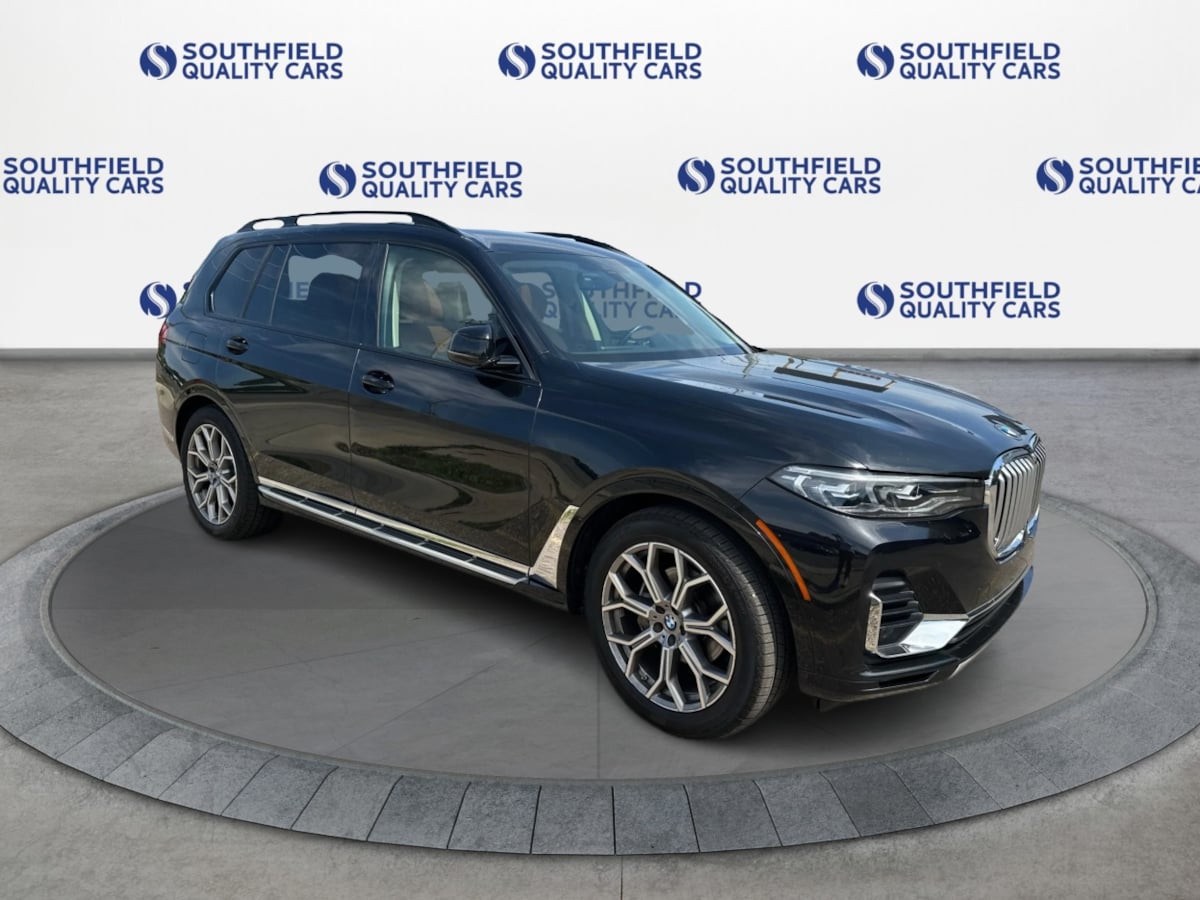 BMW X7 photo 2