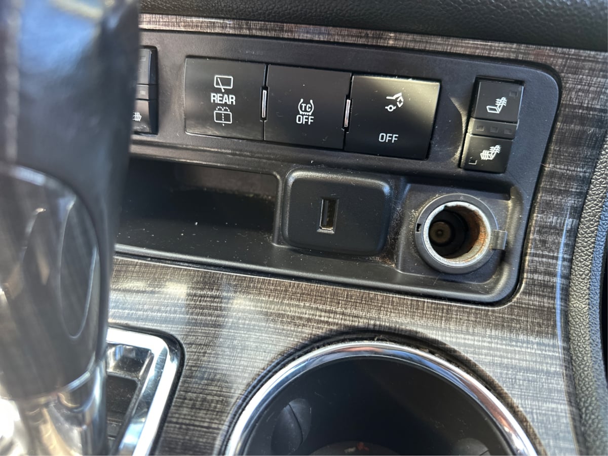 GMC Acadia photo 19