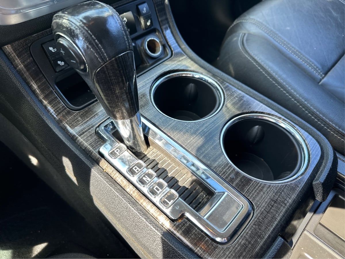 GMC Acadia photo 20