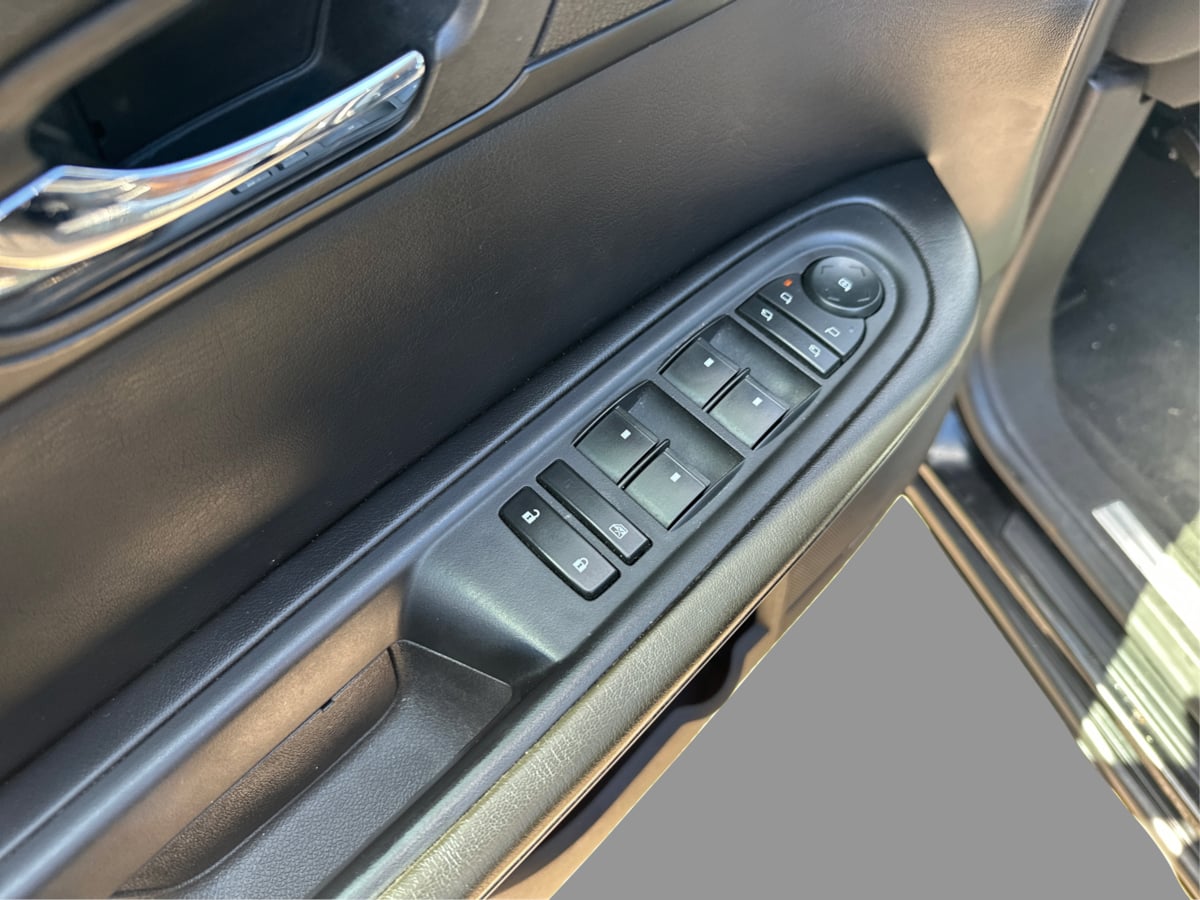 GMC Acadia photo 36