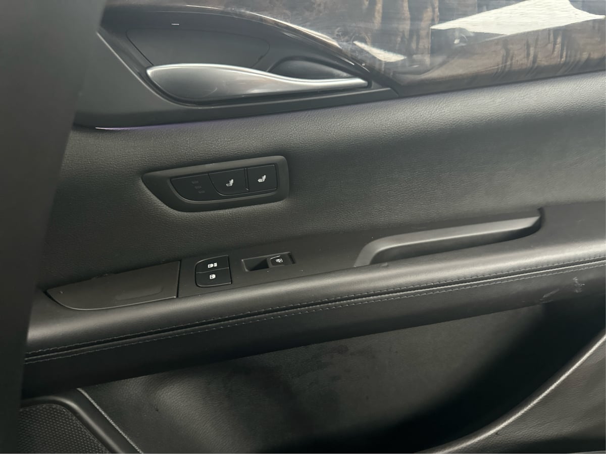 Cadillac CT6 photo 35