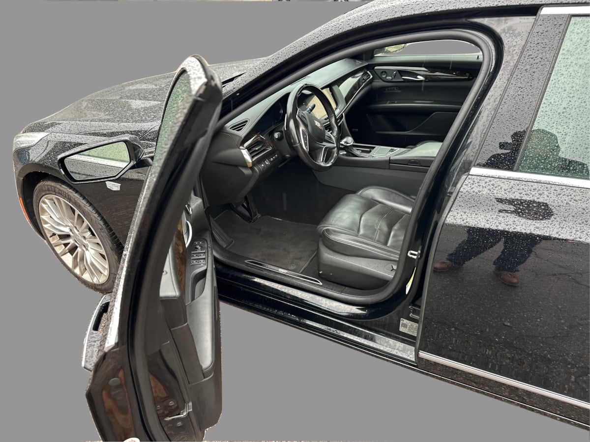 Cadillac CT6 photo 11