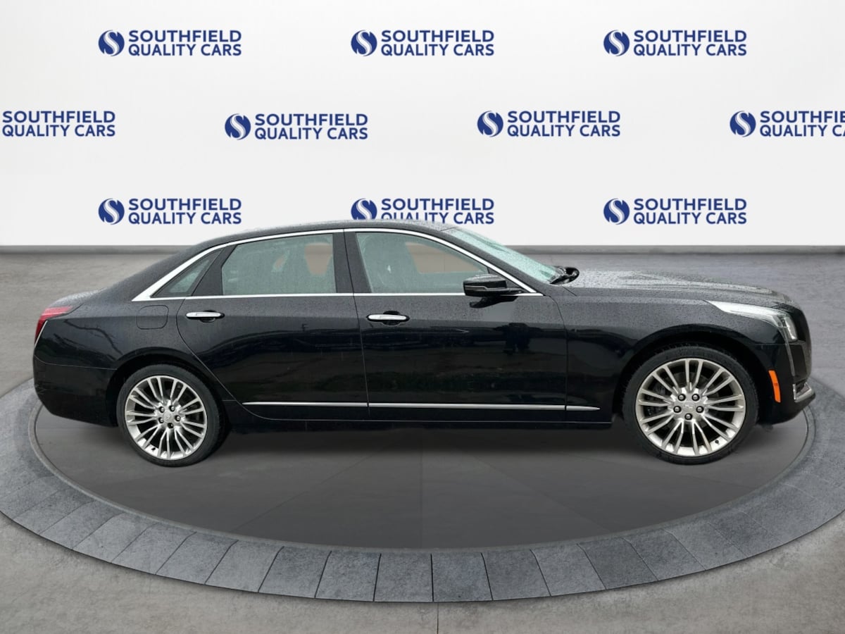 Cadillac CT6 photo 9
