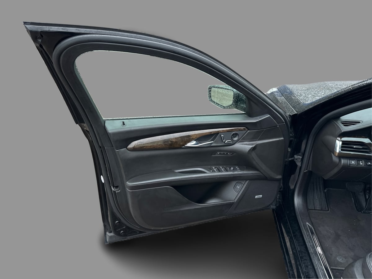 Cadillac CT6 photo 37