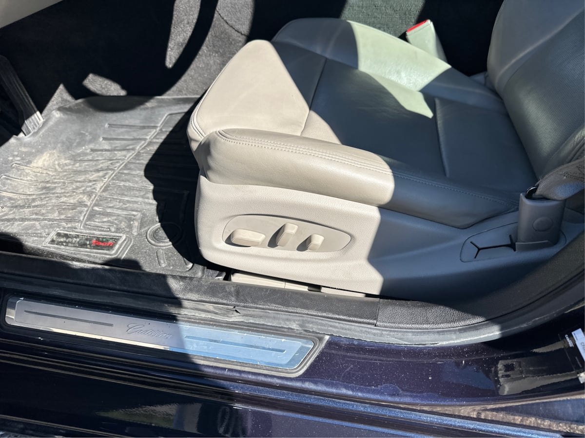 Cadillac CTS photo 12
