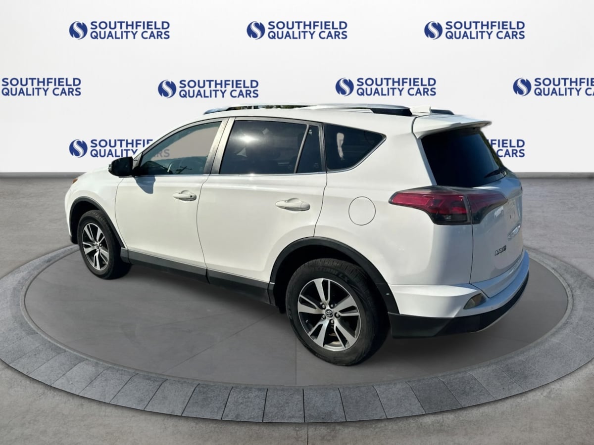 Toyota RAV4 photo 5
