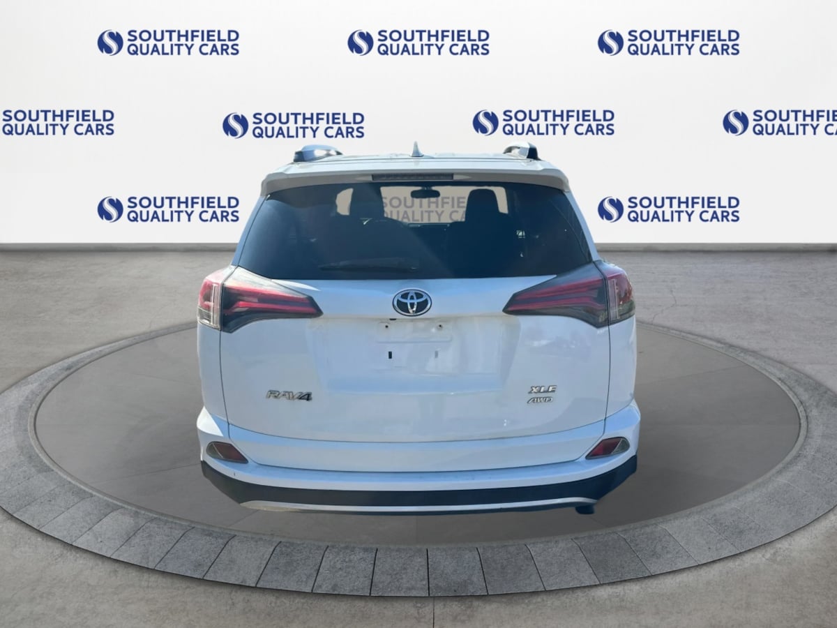 Toyota RAV4 photo 6