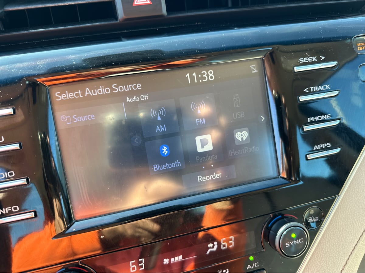 Toyota Camry photo 19