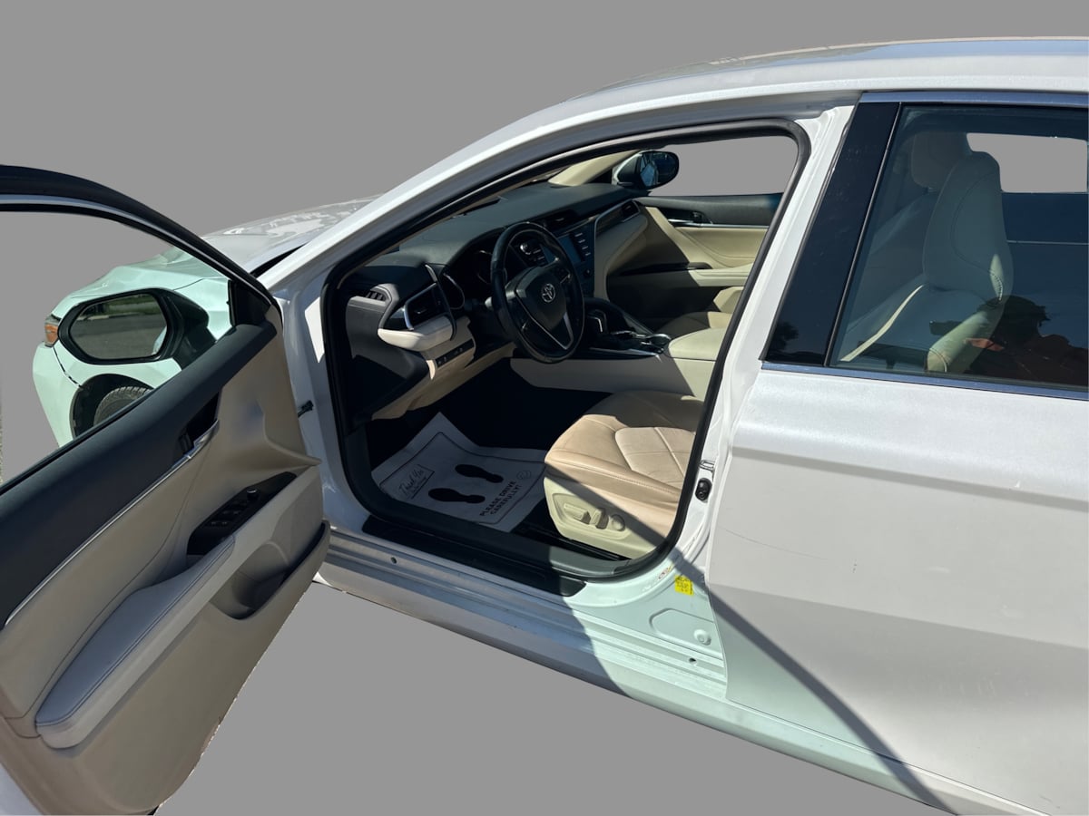 Toyota Camry photo 24