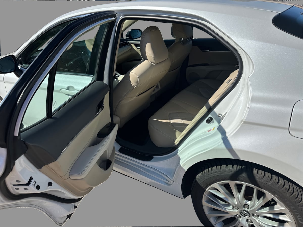 Toyota Camry photo 25